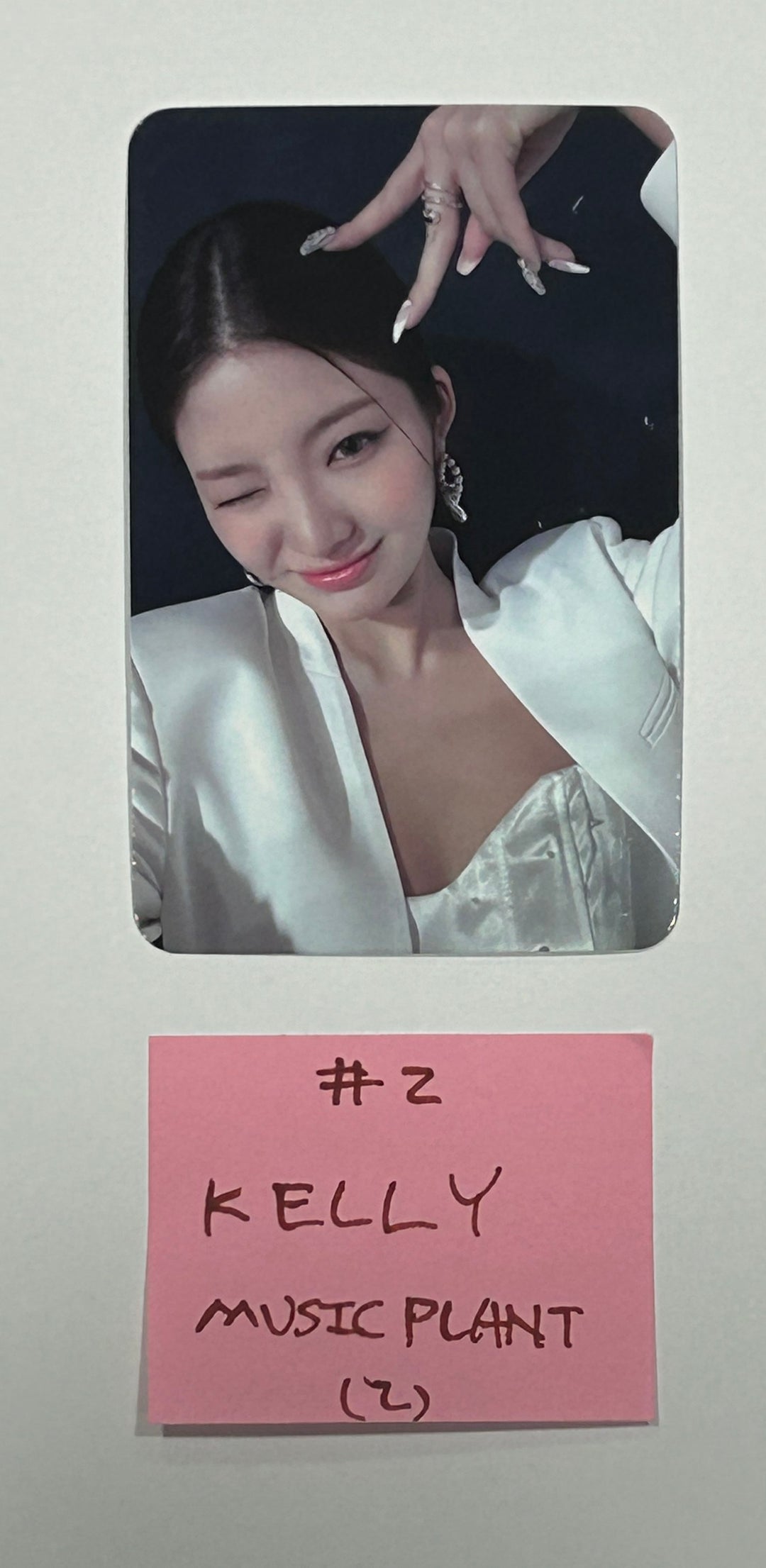 TRI.BE "Diamond" - Music Plant Fansign Event Photocard [24.3.7]