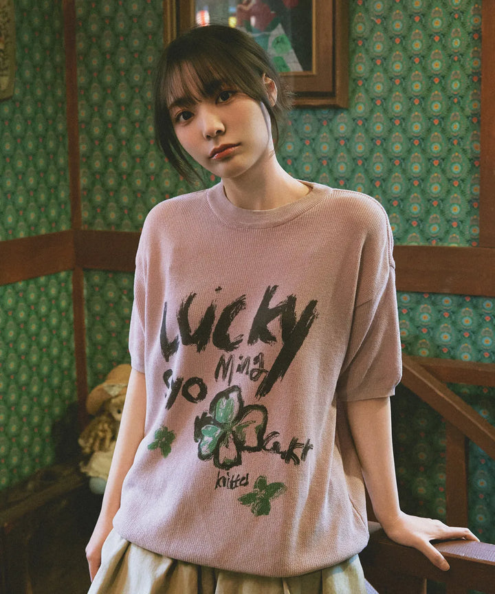 **QWER -Siyeon Cool Ever Clover Round Knitwear PINK