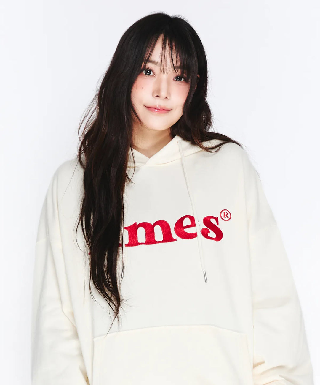 **QWER -Siyeon BASIC LOGO HOODIE CREAM