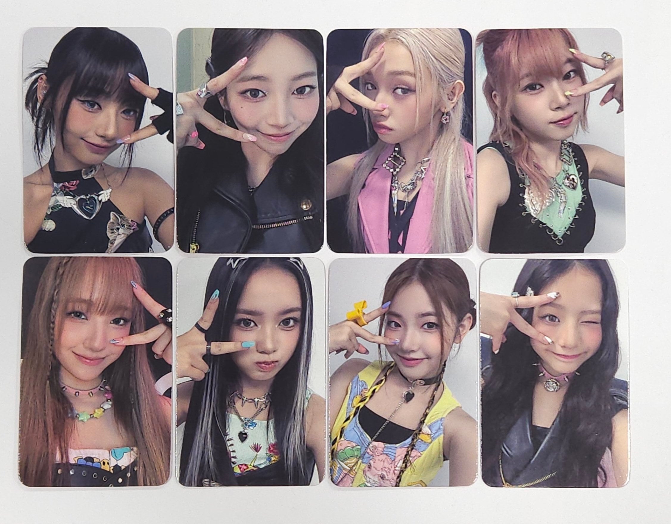 Whosfan Cafe | UNIS [SWICY] 오피셜 테마 카페 Welcome Message