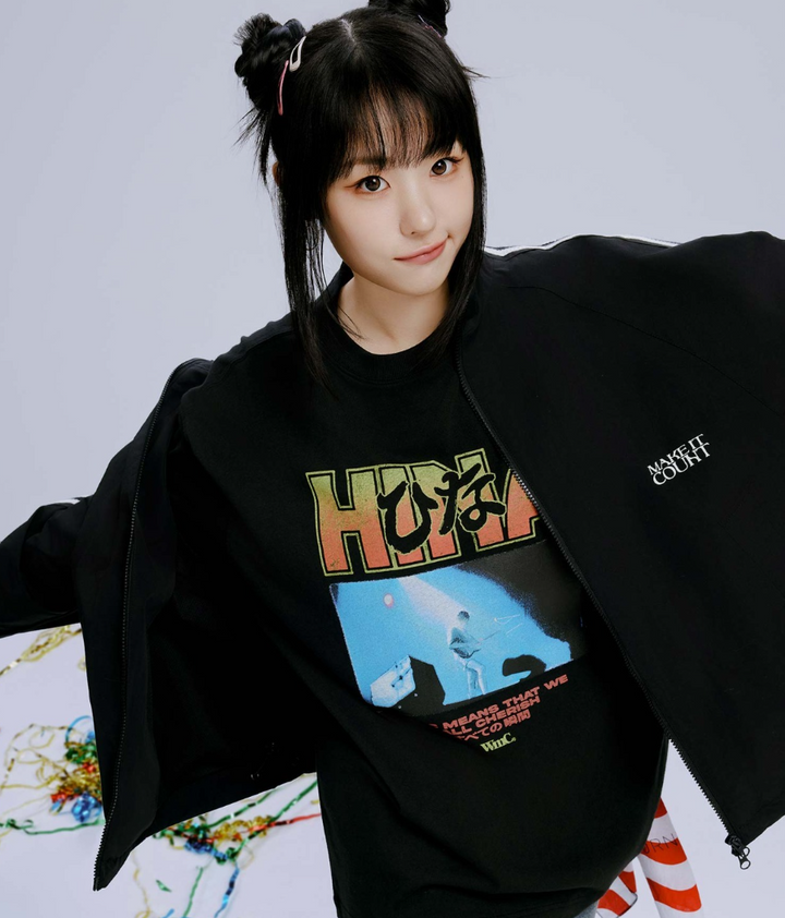 **QWER - Hina Rockstar T-shirt