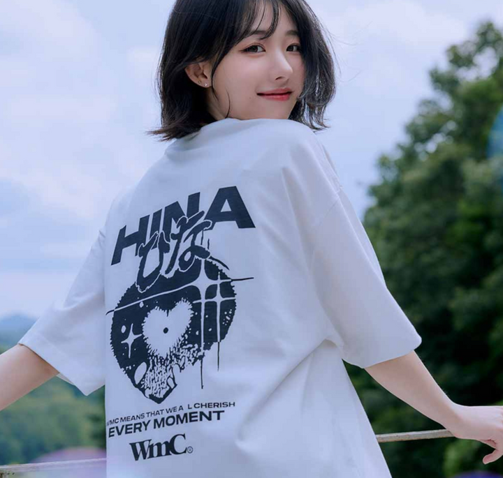 **QWER - Heart eyes T-shirt