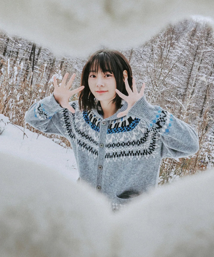 **QWER -Siyeon Nordic melody hoodie cardigan GREY