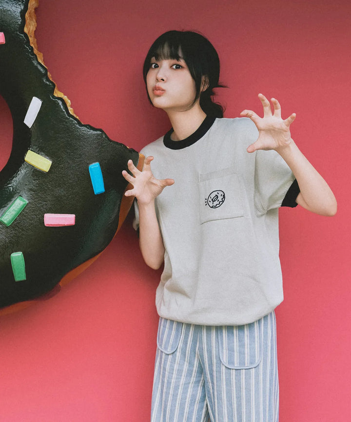 **QWER -Siyeon Doughnut Pocket Round Knitwear SWISS