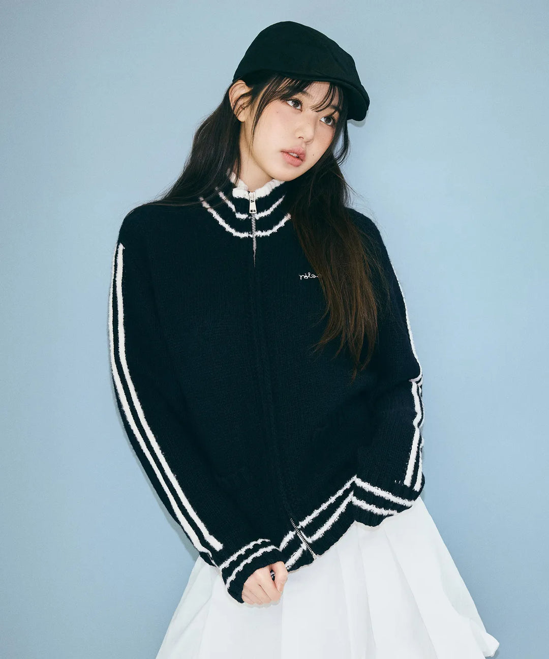 ** JANG WONYOUNG Pick (of IVE) - MAISON DE ROLA EMBROIDERY WOOL BLENDED KNIT ZIP-UP BLACK