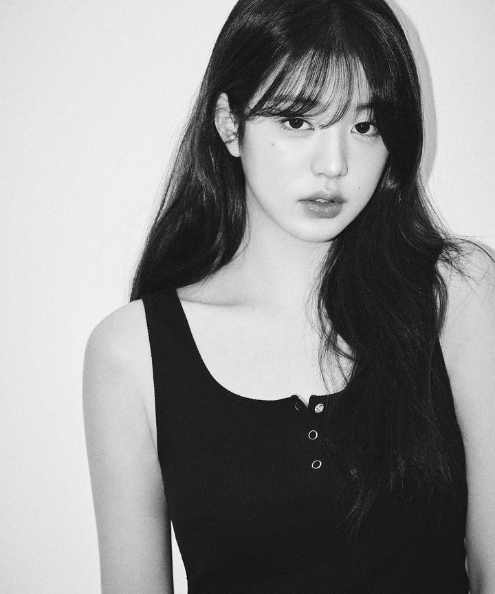 ** JANG WONYOUNG Pick (of IVE) - NUBASIC BUTTON SLEEVELESS BLACK