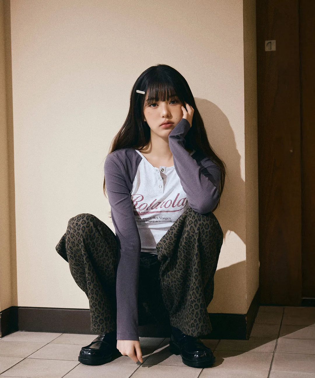 ** JANG WONYOUNG Pick (of IVE) - VINTAGE LOGO RAGLAN T-SHIRT M/WH+CH