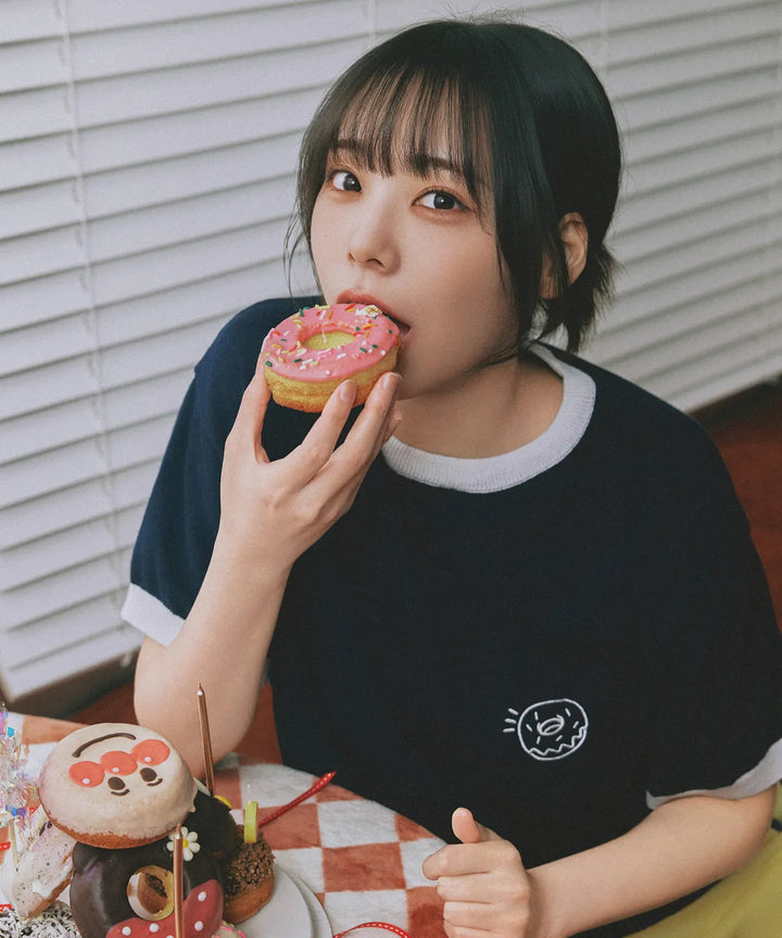 **QWER -Siyeon Doughnut Pocket Round Knitwear NAVY
