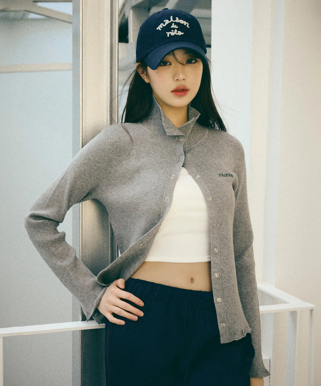 ** JANG WONYOUNG Pick (of IVE) - HIGH NECK FRILL KNIT CARDIGAN GRAY