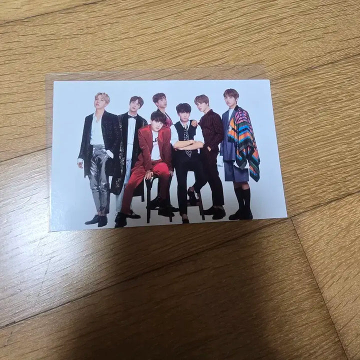 방탄 윙즈 단체포카 양도. bts