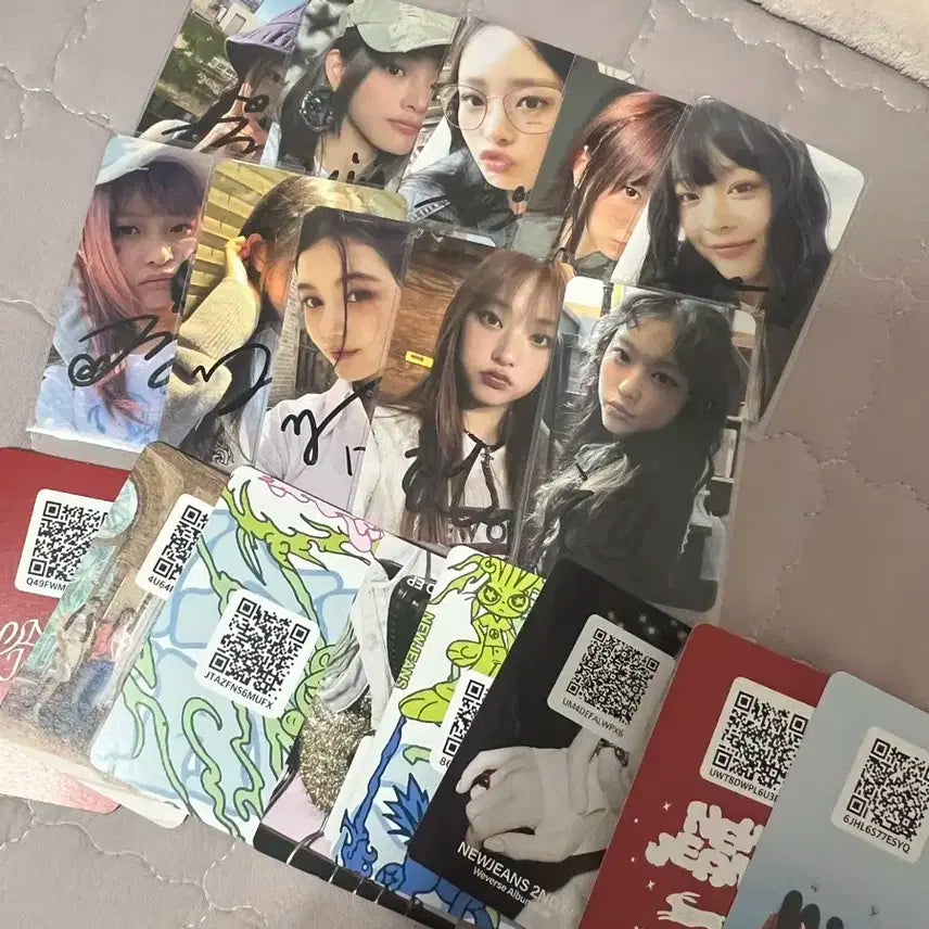 뉴진스 싸인포토카드 개봉앨범