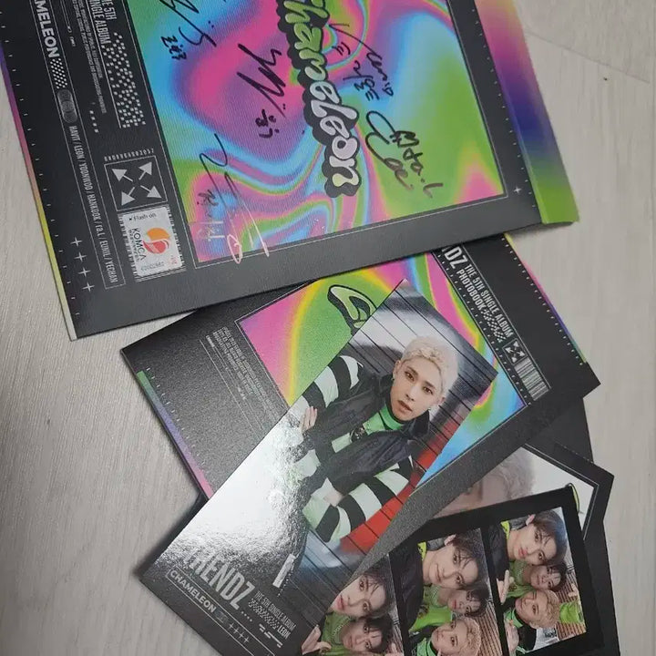 트렌드지 trendz 5집 Chameleon 싸인 비매 앨범