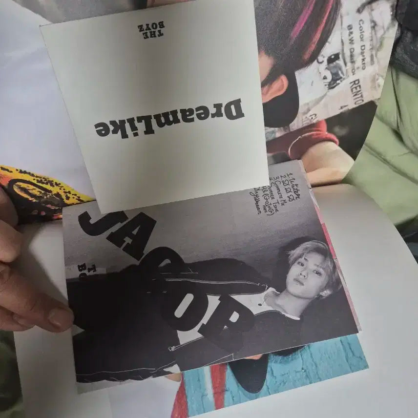 더보이즈 미니4집 친필사인반