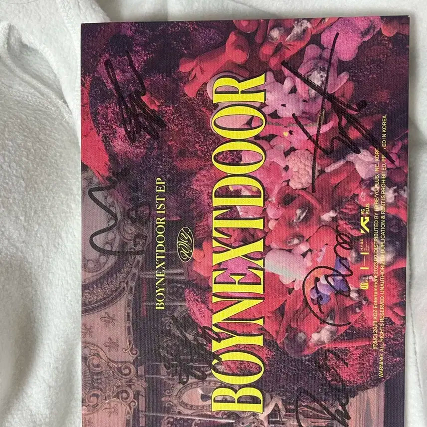 BUNJANG] Boynextdoor Signed Album/ 보넥도 싸인앨범