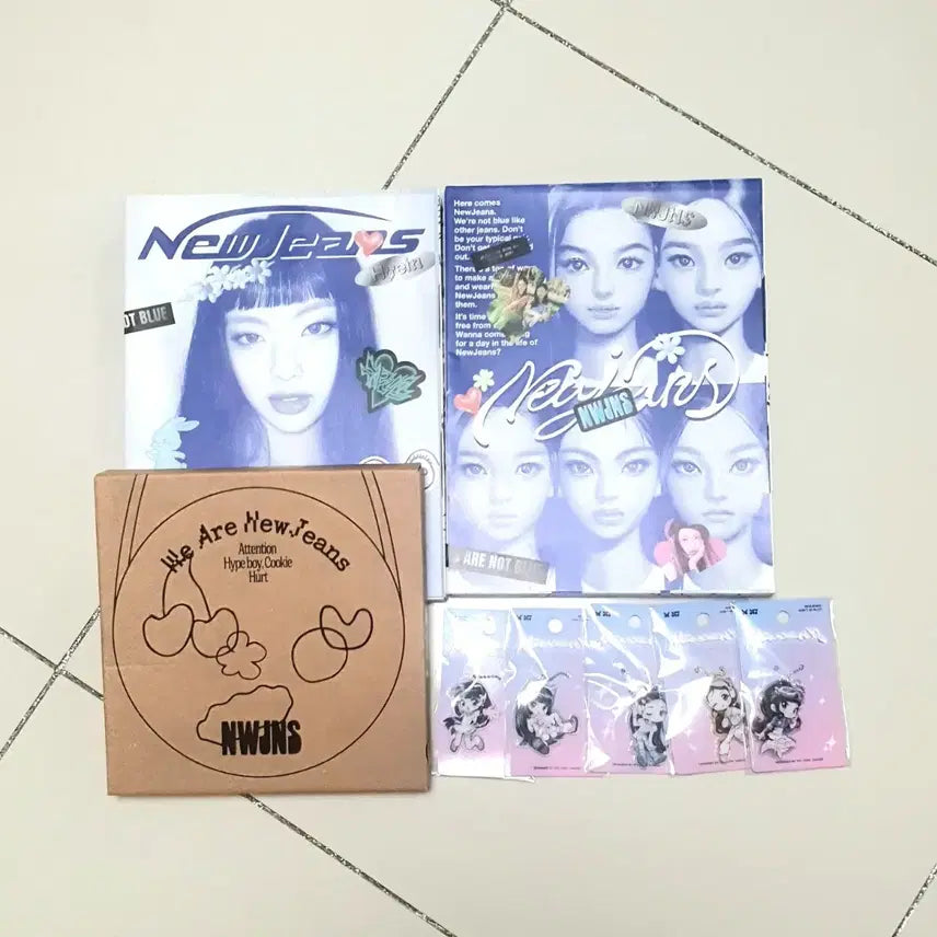 뉴진스 njz 엔제이지 블루북 가방앨범 키링 일괄 판매