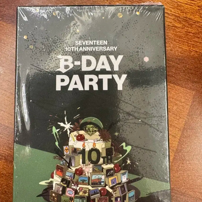 세븐틴 10주년 포카 13장set 판매합니다 (미사용) 배송비 포함
