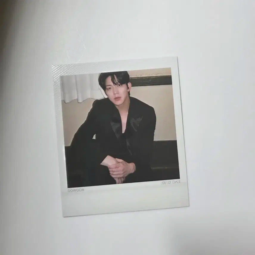 데이식스 디아이콘 A타입 구성품 폴라로이드 정장 도운