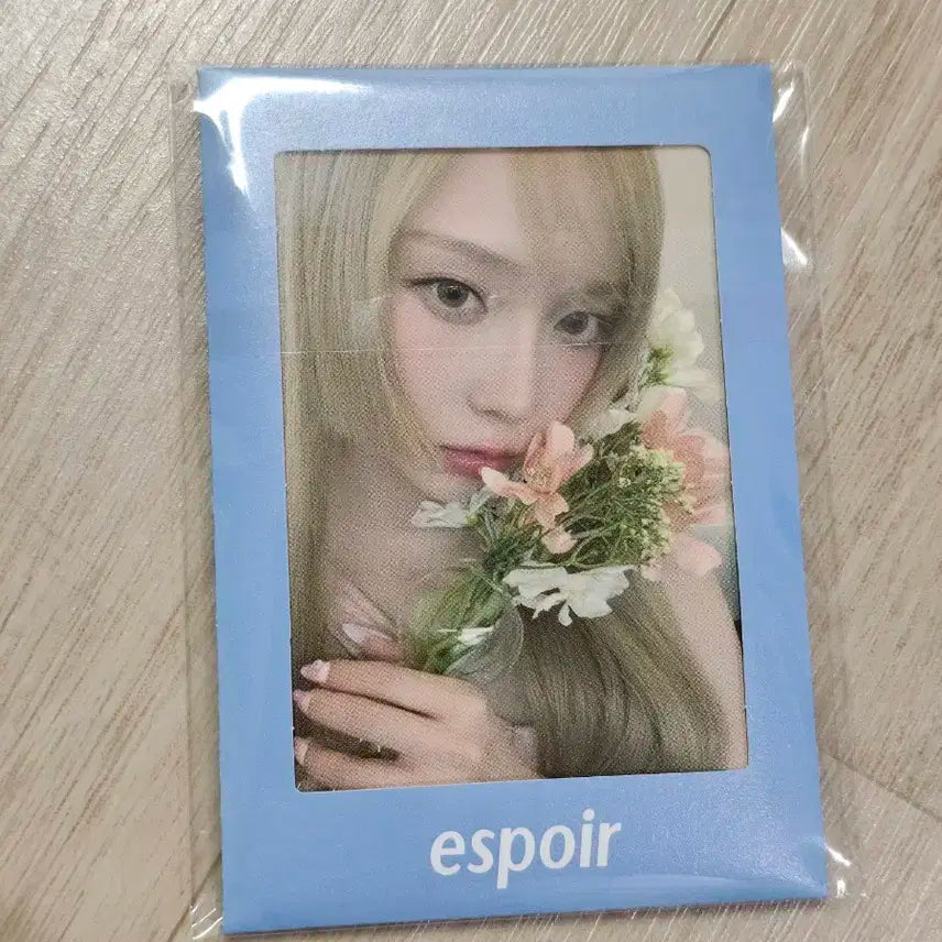 에스쁘아 윈터 포토카드 미개봉 판매