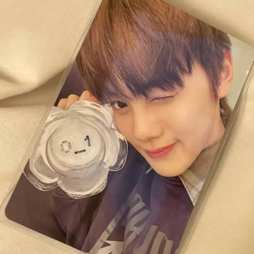 제로베이스원 응원봉 규빈 포카 양도