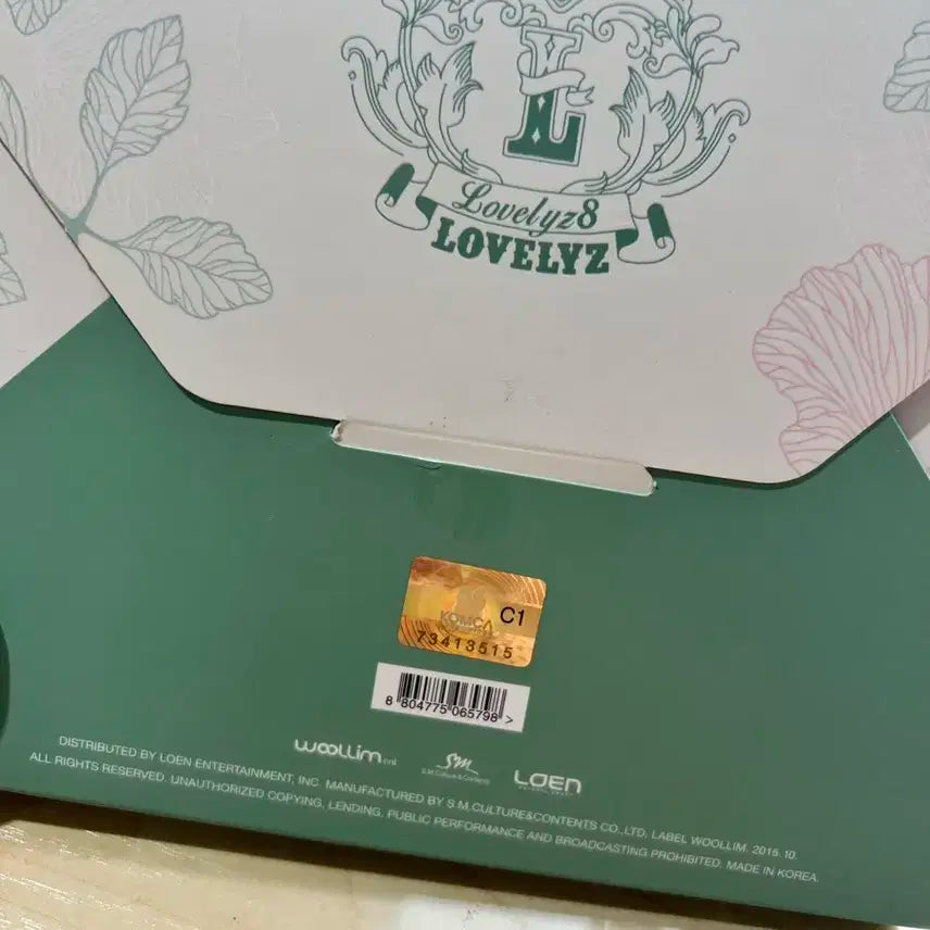 러블리즈 미니 1집 Lovelyz8