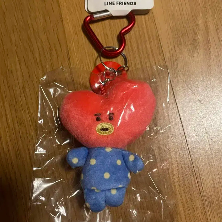 일본 한정 bt21 카라비너 마스코트 타타