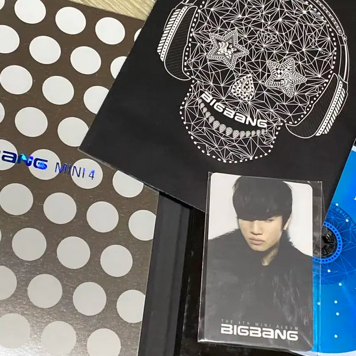 빅뱅 투나잇 해골앨범 (포카 대성)