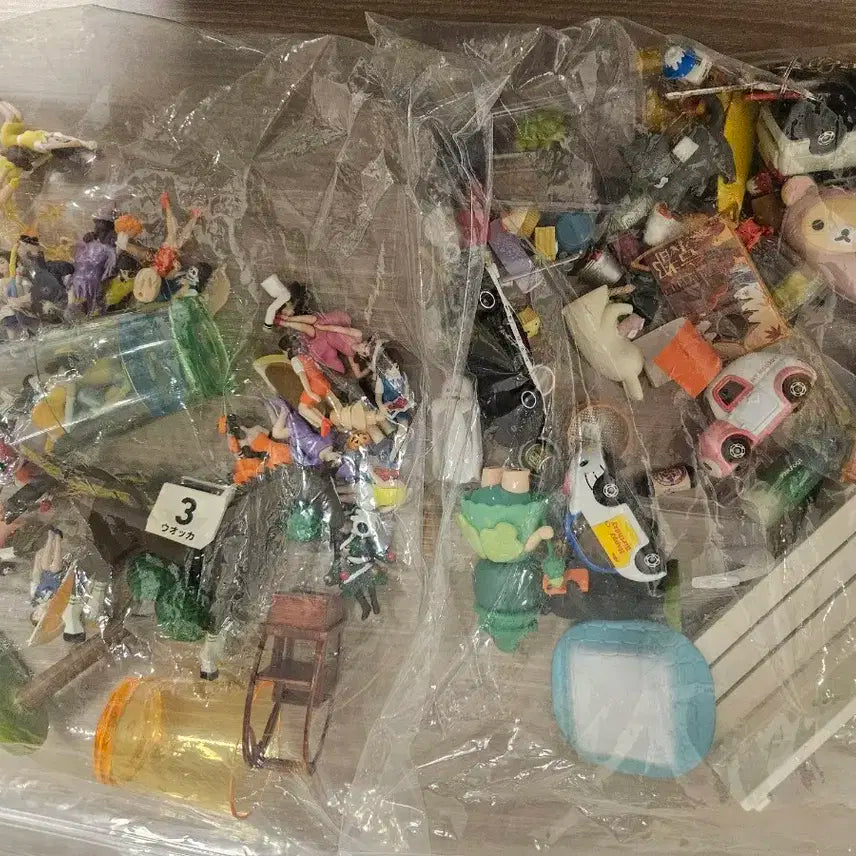 피규어 저렴하게 일괄로 판매해요~