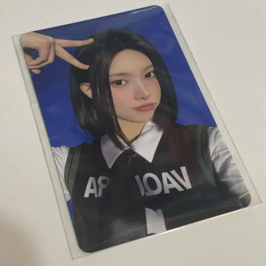 아일릿 bomb 위드뮤 럭드 윤아