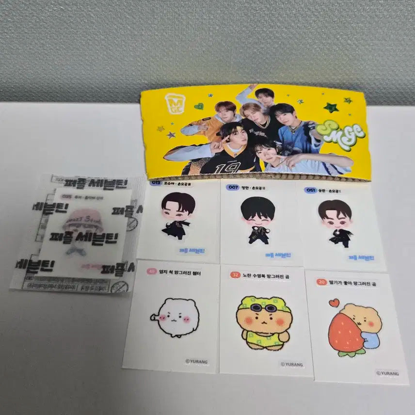 유랑상점 망그러진 곰 세븐틴 띠부씰+메가커피 위시 컵홀더