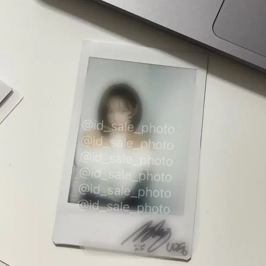 250627 트리플에스 나경 낙서 싸폴 판매