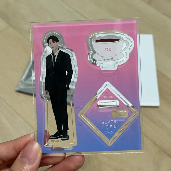 세븐틴 아크릴 스탠드