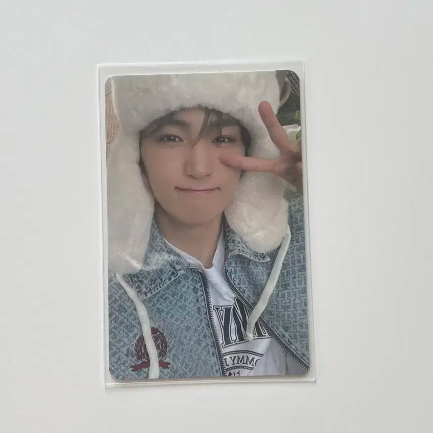 더보이즈 현재 털모자 제너레이션 이재현 포카