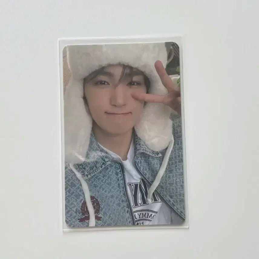 더보이즈 현재 털모자 포카 제너레이션 the boyz