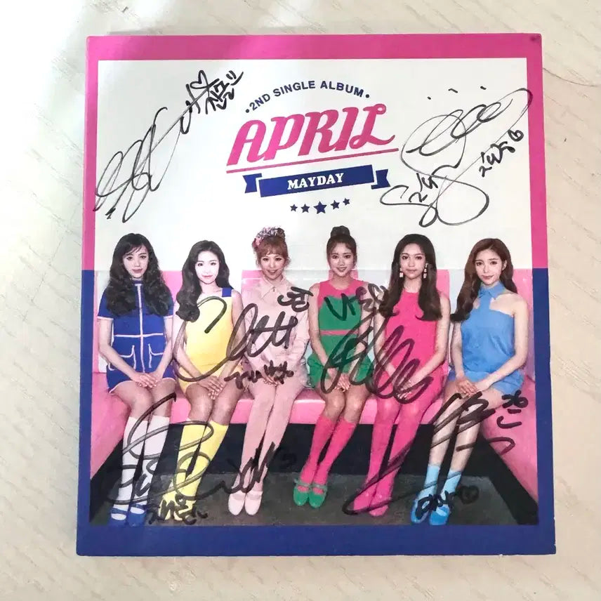 에이프릴 April 2집 싱글 Mayday 친필싸인 앨범 (하자O)