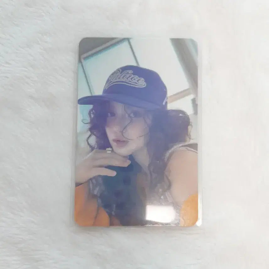 뉴진스 다니엘 포카 팝니다