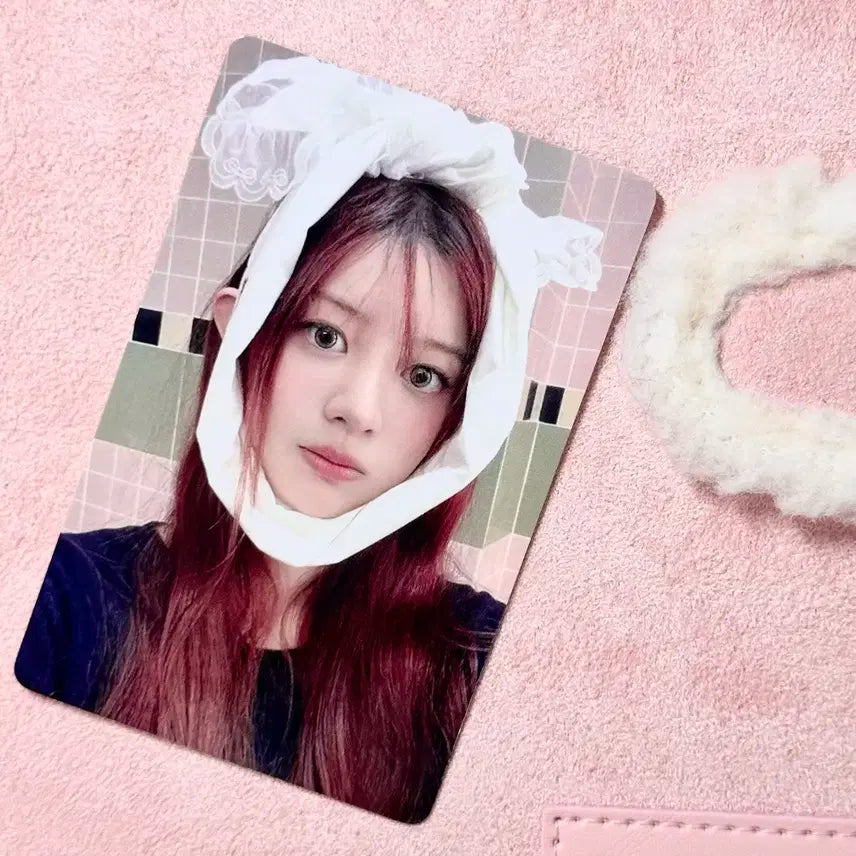 아일릿 체리쉬 이즈위 럭드 민주 포카