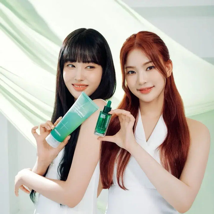 스테이씨 윤 & 아이사 유닛 싸인 폴라로이드