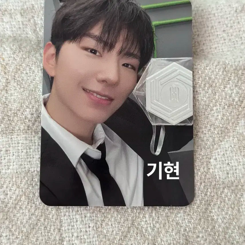 몬스타엑스 10주년 콘서트 몬베베온리 포카 기현 1일차 이벤트 포카 양도
