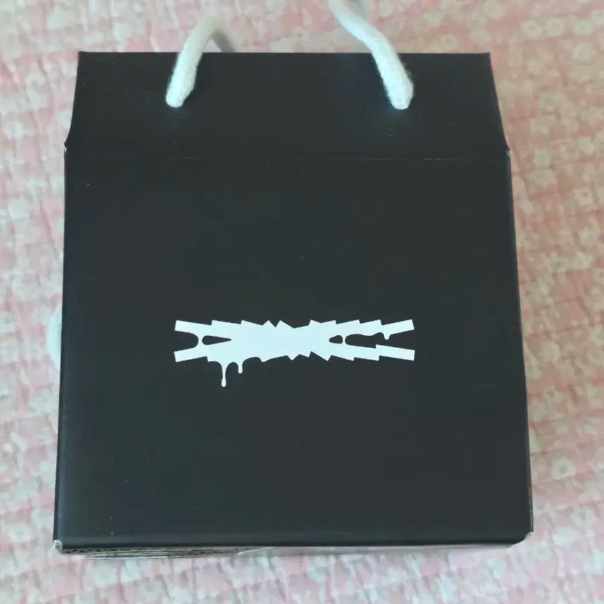 르세라핌 공방 글래스 컵 양도