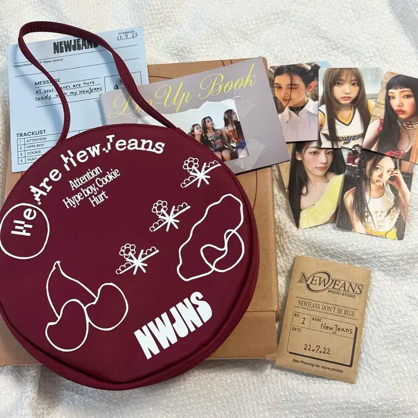 NewJeans 1st EP Bag Ver. Red バッグ 赤 BUNJANG] Newjeans Bag Album (Red) Newjeans Red 1st EP bag
