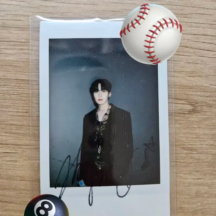 원어스 건희 싸인폴라 판매/양도 합니다!