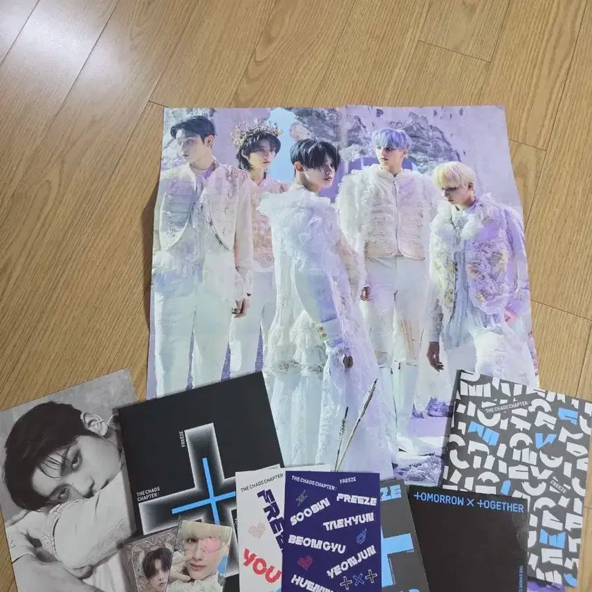 투모로우바이투게더 Freeze 앨범 포스터 포카