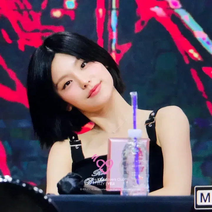 250629 ITZY 예지 폴라로이드 싸인 폴라 걸스윌비