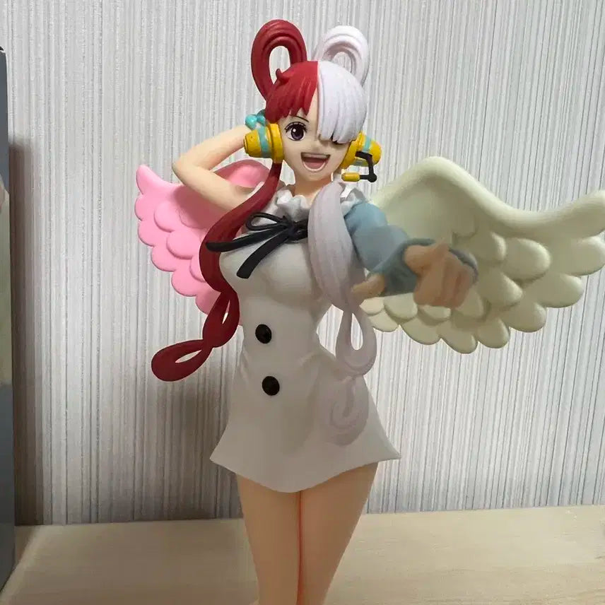 원피스 우타 UTA 피규어