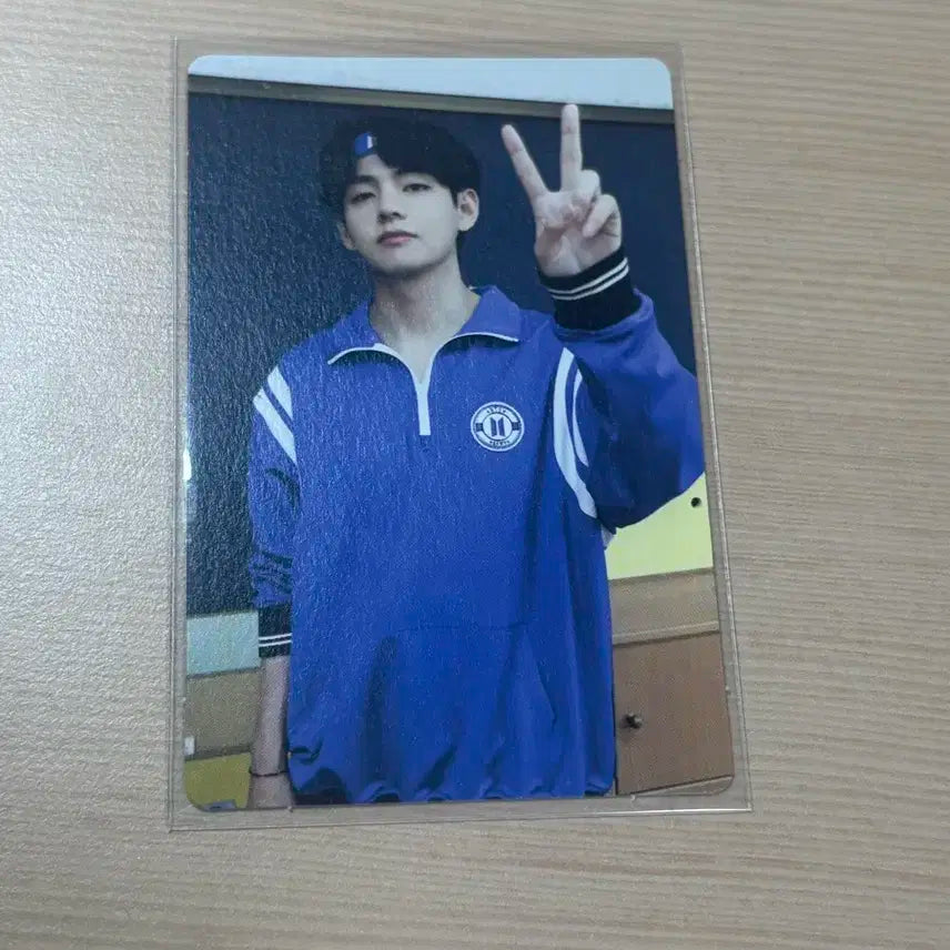 방탄 뷔 태형 포카 | us, ourselves, 단체 포토북 태형 포카