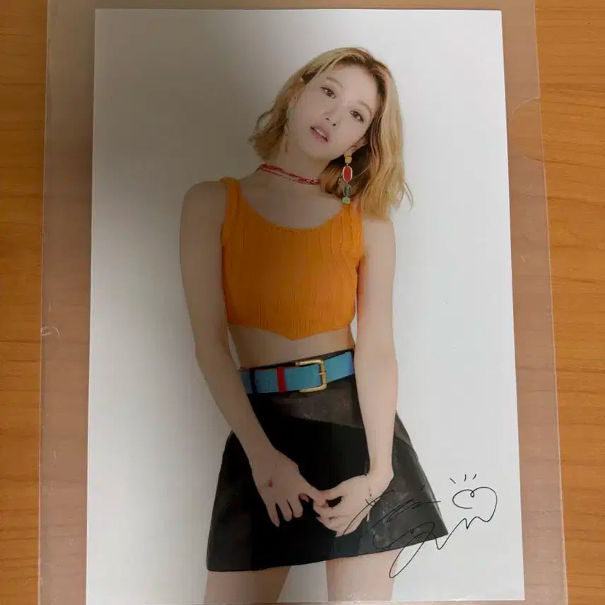 프로미스나인 이서연 싸인 포스터