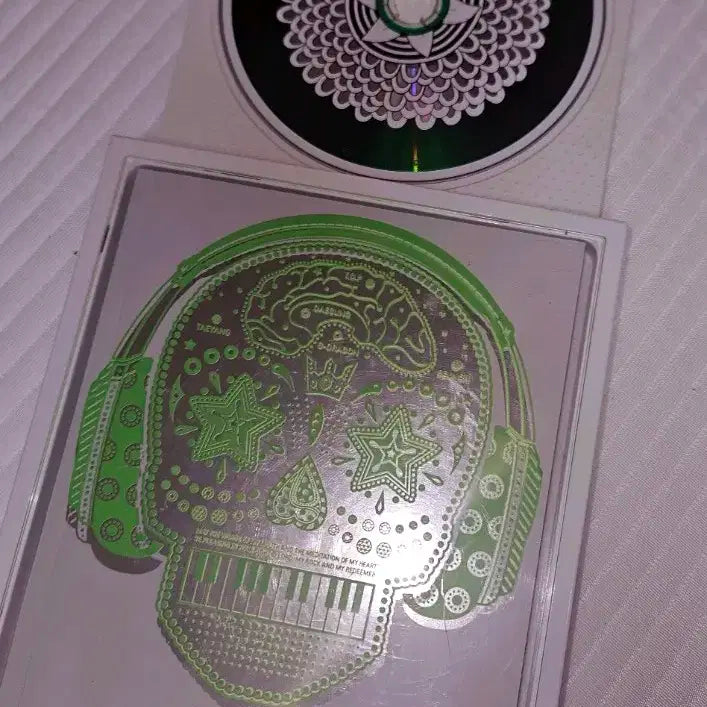 빅뱅 스페셜에디션 앨범 초록해골앨범 대성 포카 팝니다