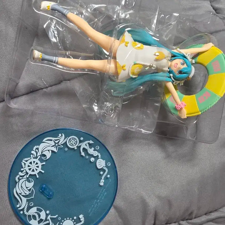 타이토 보컬로이드 하츠네 미쿠 여름 튜브 피규어 상자o 고전