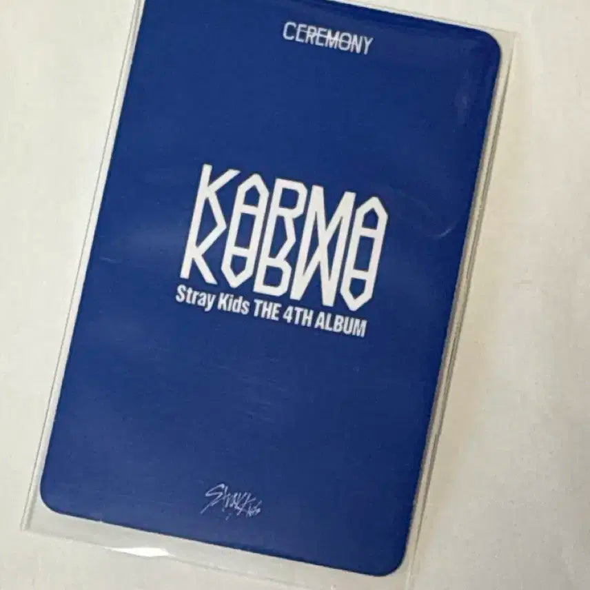 스트레이키즈 한 한지성 카르마 세리머니 1주차 공방 포카