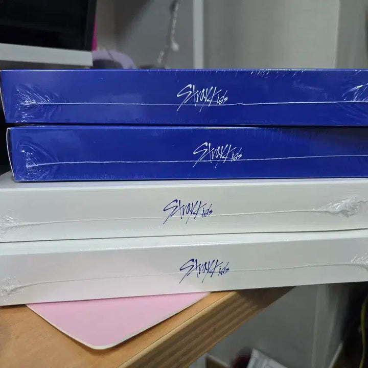 스트레이키즈 4집 Karma 앨범 (Hooray/Ceremonyver.)